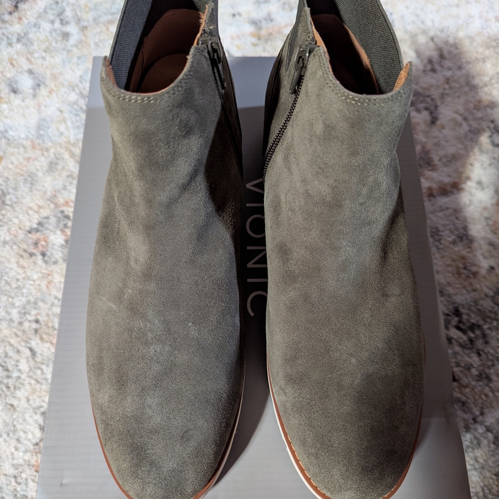 Vionic Green Suede Brionie Booties with Side Zip